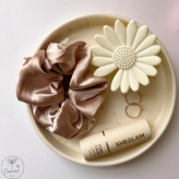 کش اسکرانچی و کلیپس بابونه