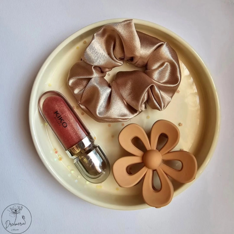 کش اسکرانچی و کلیپس گل پنج پر